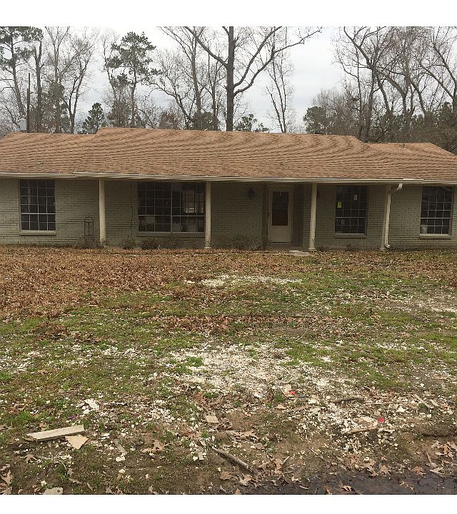 1st image of 134 Wood Manor Ln