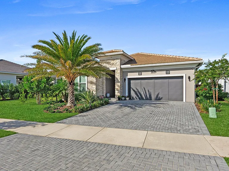 10145 Timber Creek Way — Photo 2