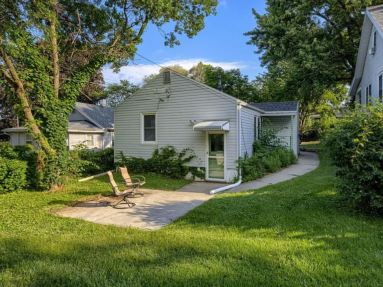 6457 Parker St — Photo 21