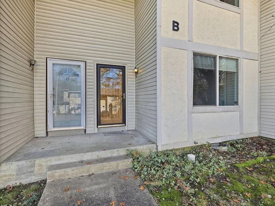 4958 Edmondson Pike #B-9