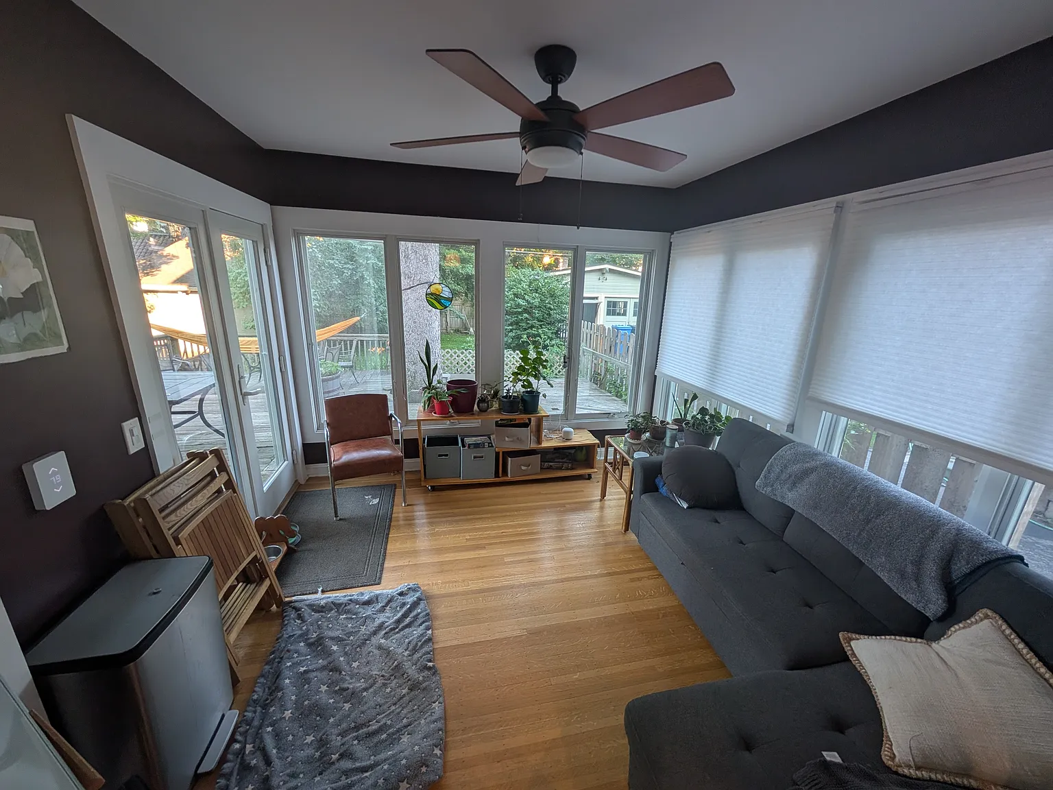 4 bed, 2301 sqft, $1,000 — Photo 2