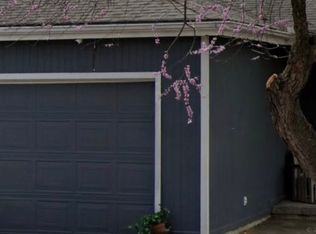 3404 E Covington St, Springfield, MO 65804