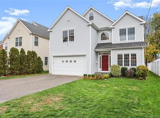 8 Barbara Dr, Norwalk, CT 06851