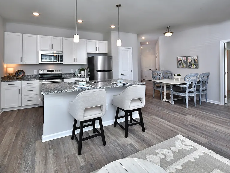Grand Oaks Apartments — Photo 95