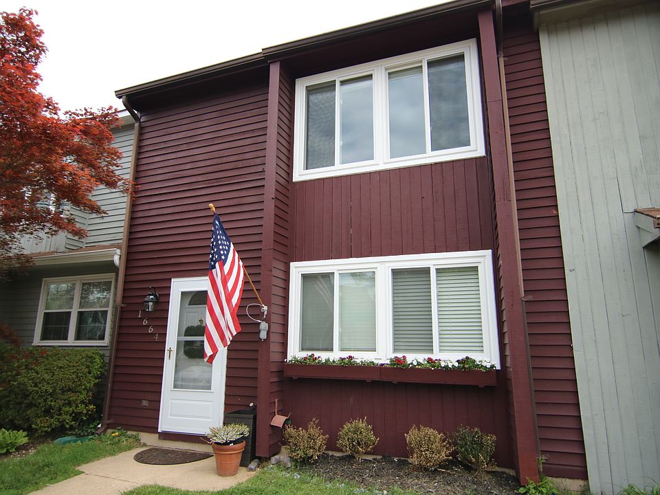 1st image of 1664 Wood Tree Ct E
