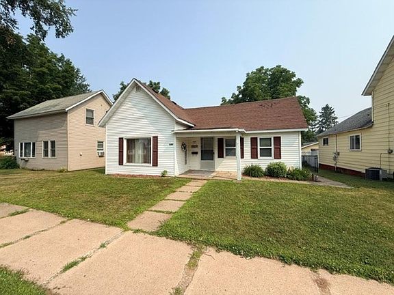 3rd image of 1802 W 1st St
