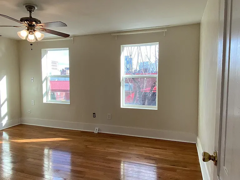 1113 Brandywine St — Photo 12