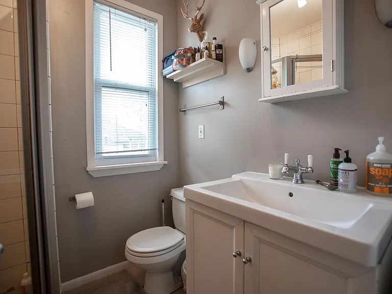 630 Quincy St NE #2 — Photo 11
