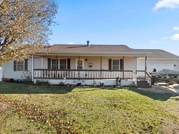 14272 Grandview Dr, Manito, IL 61546