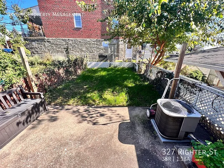 327 Righter St — Photo 27