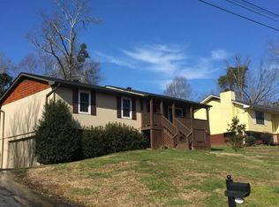 5425 Country Village Dr, Ooltewah, TN 37363