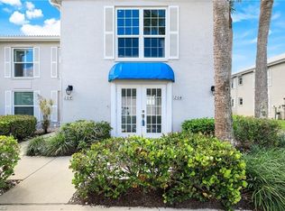 834 Gulf Pavilion Dr #204, Naples, FL 34108
