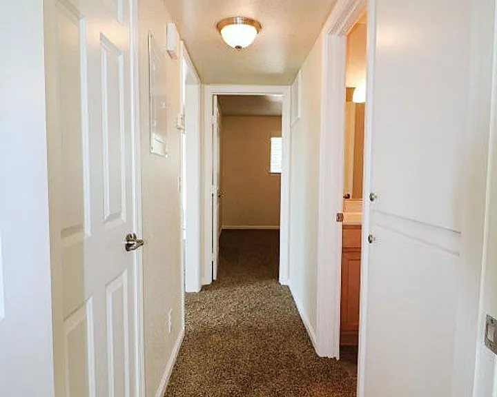 4445 Dogwood Ln #C — Photo 12