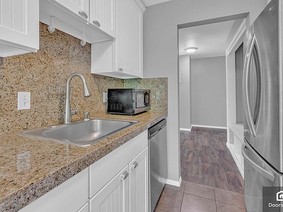 3rd image of 5501 11th Ave NW APT 302