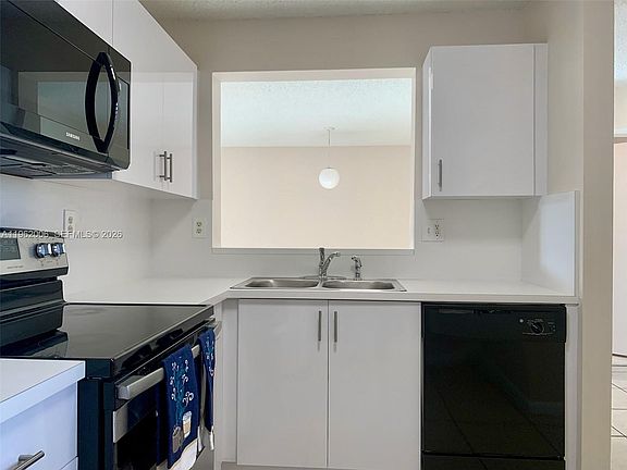 4th image of 15701 SW 137th Ave APT 204