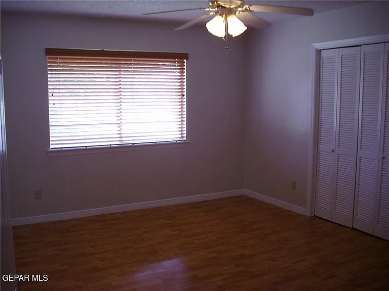 3610 Buxton Dr — Photo 5
