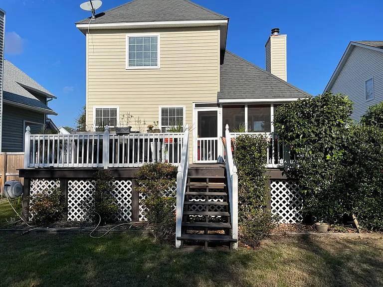 823 Harbor Place Dr — Photo 3