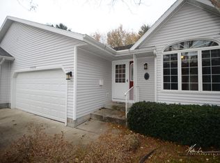 17070 Grandview Dr, Spring Lake, MI 49456