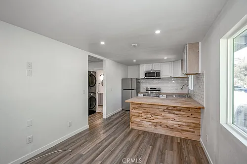 1069 Erringer Rd #1 Photo 1