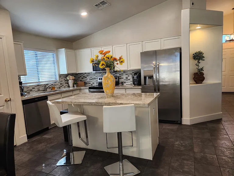 9210 W Serrano St — Photo 7