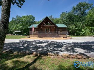 97 Deaton Rd, Laceys Spring, AL 35754