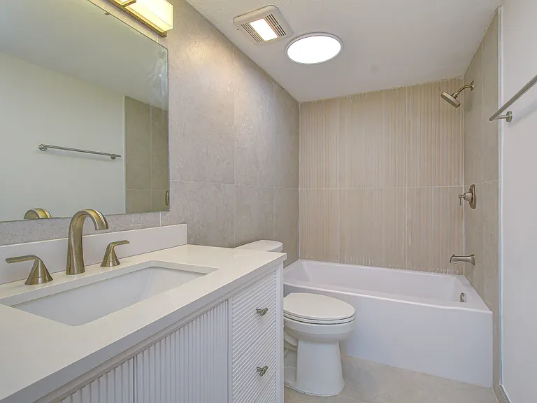 200 Country Club Dr #1505 — Photo 37