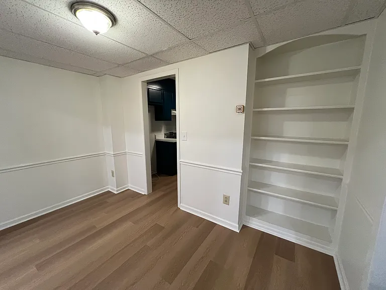 3227 E Regents Park Ln — Photo 6