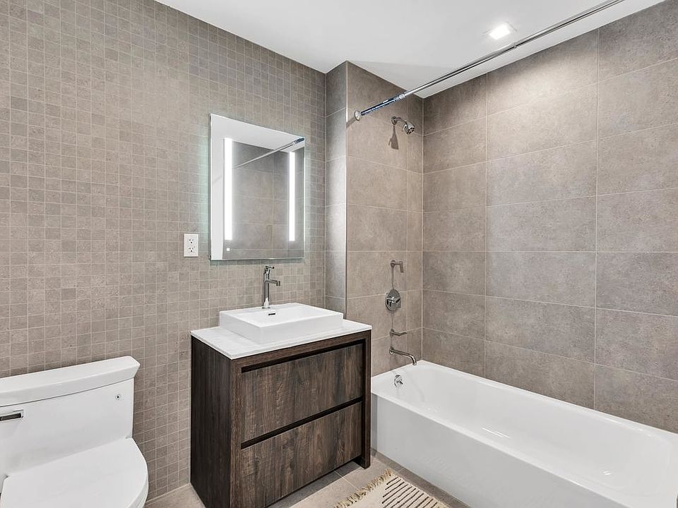 2nd image of 515 Ocean Ave #2SB