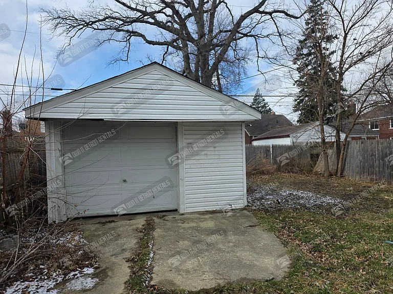 5293 Berkshire St — Photo 3