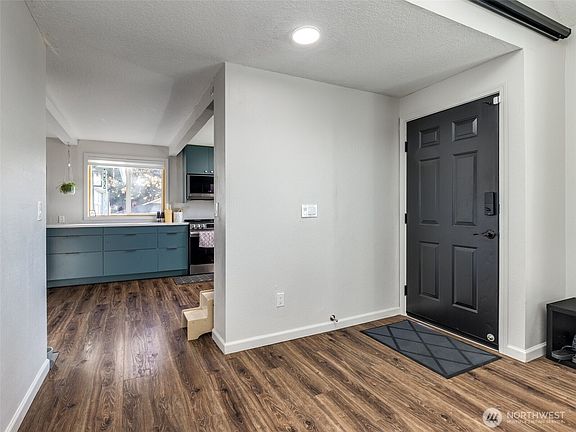 5th image of 11015 NW 30th Court