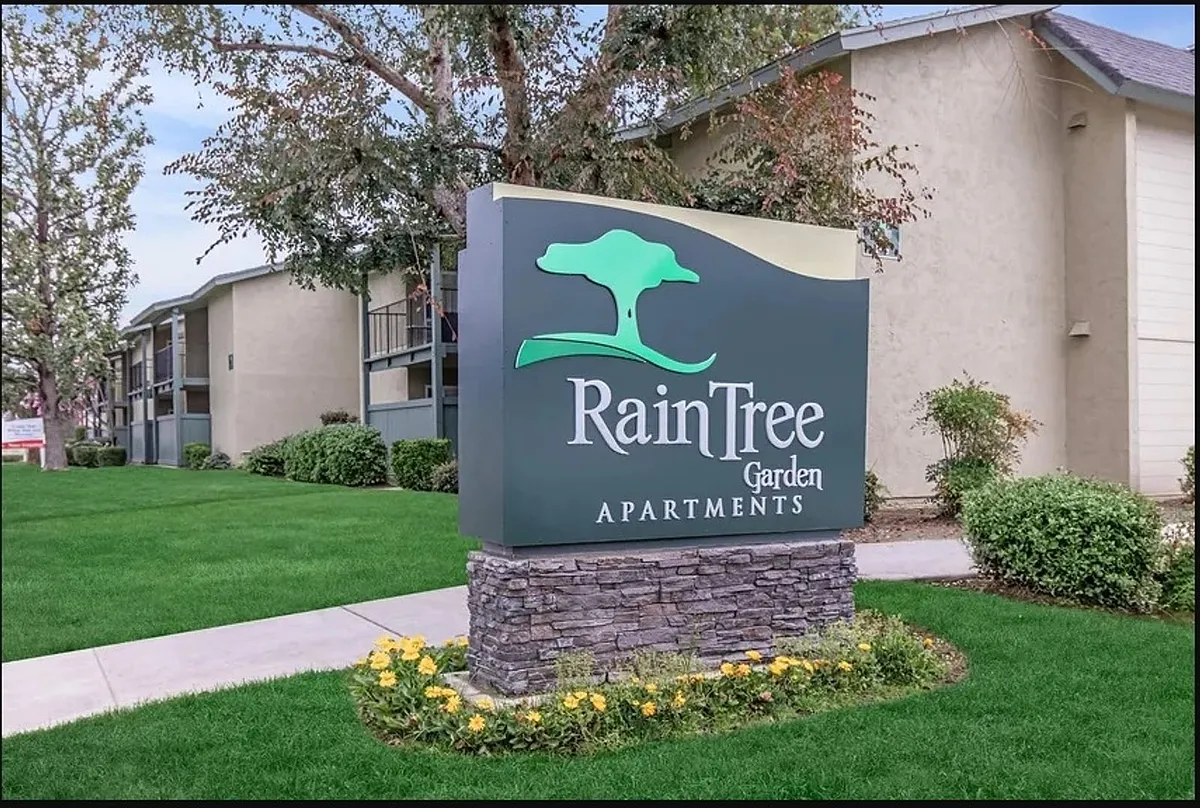 Building Photo - Raintree Garden Apartments