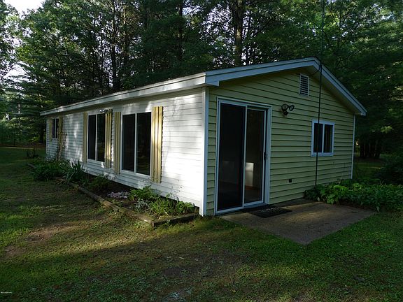 2nd image of 22644 W Howard City Edmore Rd #M-82