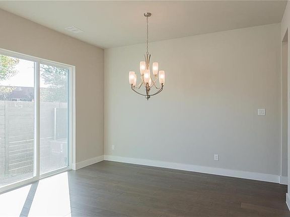4th image of 7922 Minglewood Ln
