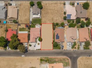 27000 Pirateer Ln, Helendale, CA 92342