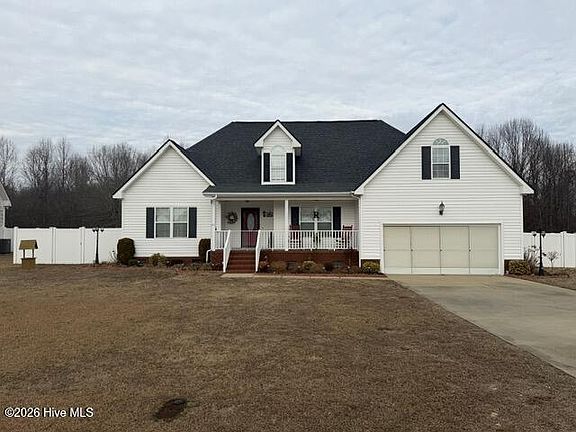 2nd image of 511 Heron Drive