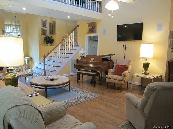 3rd image of 4166 Wesley Woods Dr