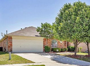 2808 Brookcove Dr, Grand Prairie, TX 75052