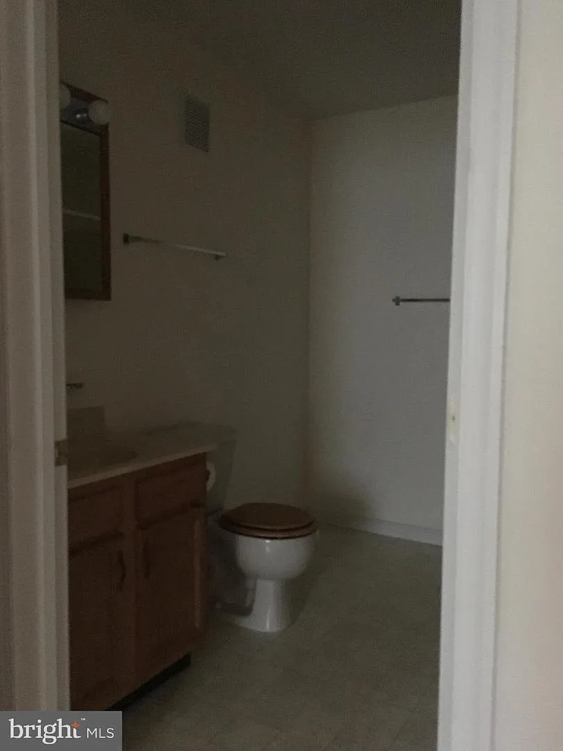 2 bed, 1195 sqft, $1,550 — Photo 3