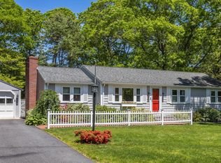 36 Sylvia Ln, Centerville, MA 02632