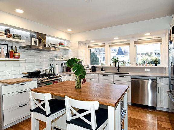 Newly renovated kitchen