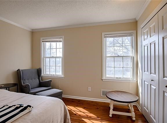 5th image of 12933 Cherry St