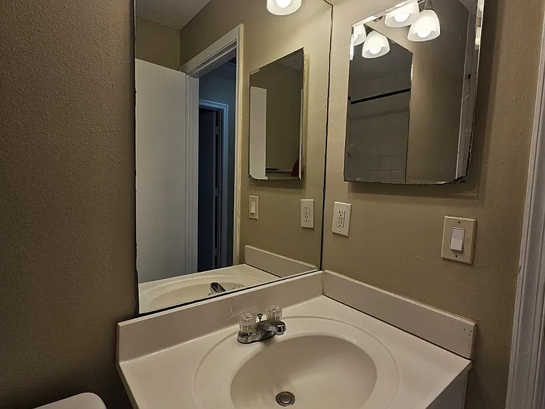 3490 Briar Bay Blvd #206 — Photo 10