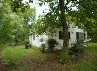 84 Player St, Newberry, SC 29108