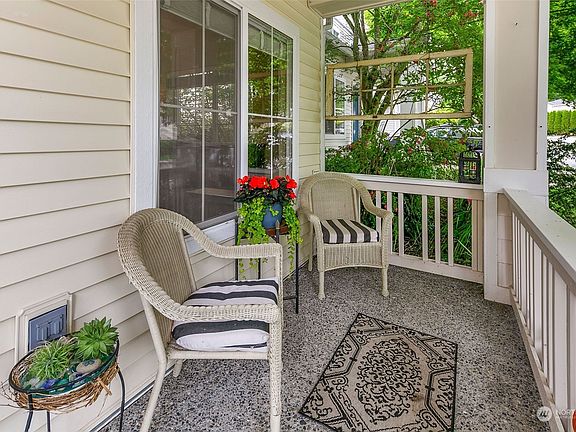 2nd image of 13333 68th Avenue SE