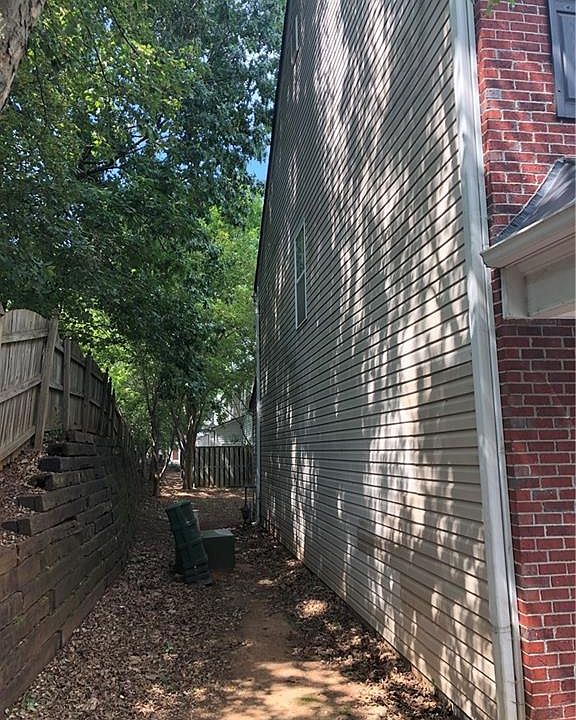 2nd image of 4885 Hairston Park Sq