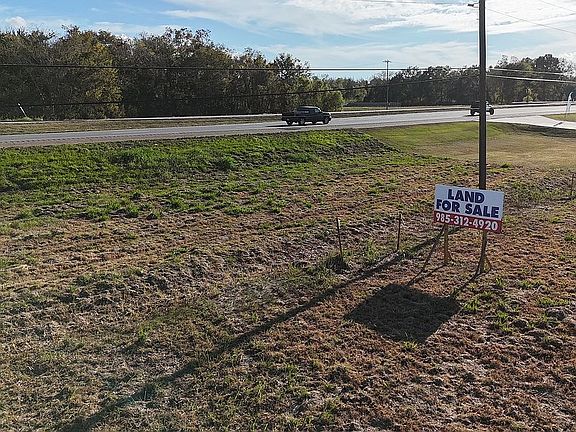 2nd image of 2041 Highway 90
