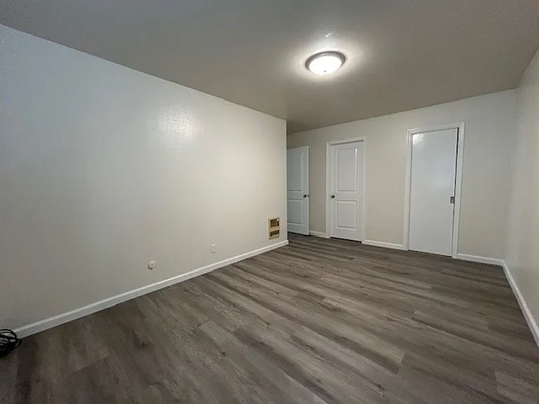 2024 Vine St #1A — Photo 8