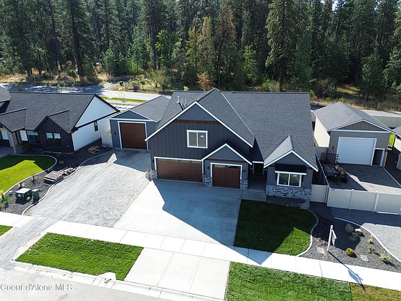 2nd image of 4476 E Savea Ln