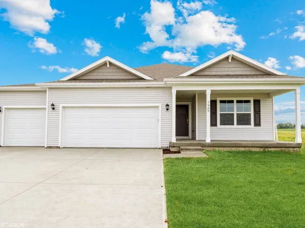 7006 Harlan Eddy Dr SW, Cedar Rapids, IA 52404