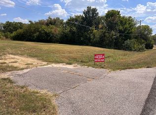 1012 N Lake Rd, Cheney, KS 67025